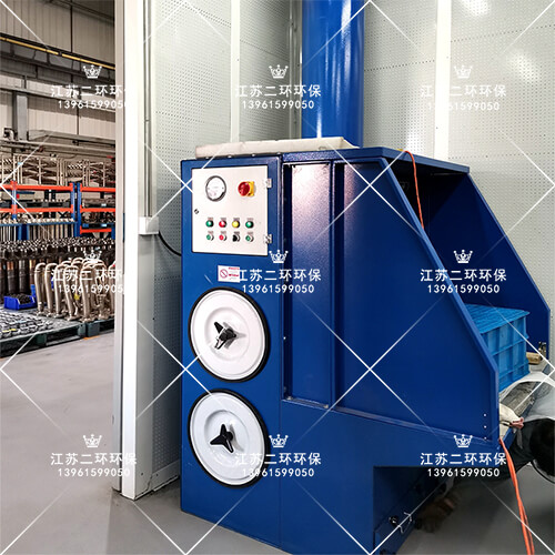 1350噸橡塑發(fā)泡機，大型發(fā)泡板材發(fā)泡機