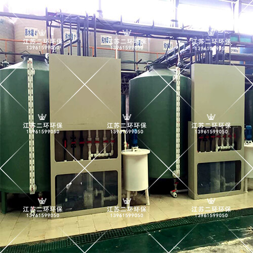 315噸框架式橡膠硫化機，1米平板硫化機