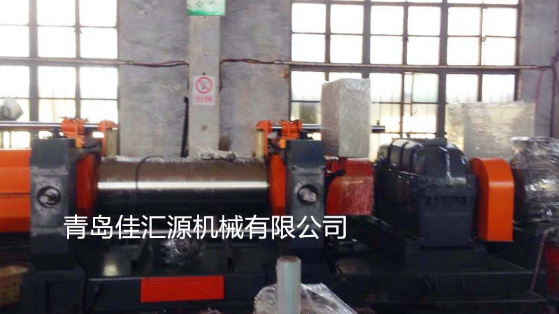 22寸開放式煉膠機(jī)-硬齒面式開煉機(jī)